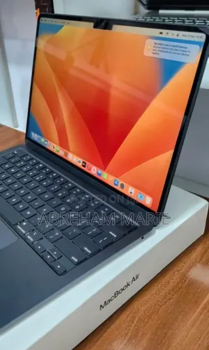 New Laptop Apple MacBook Air 2022 M2 8GB Apple M2 SSD 256GB