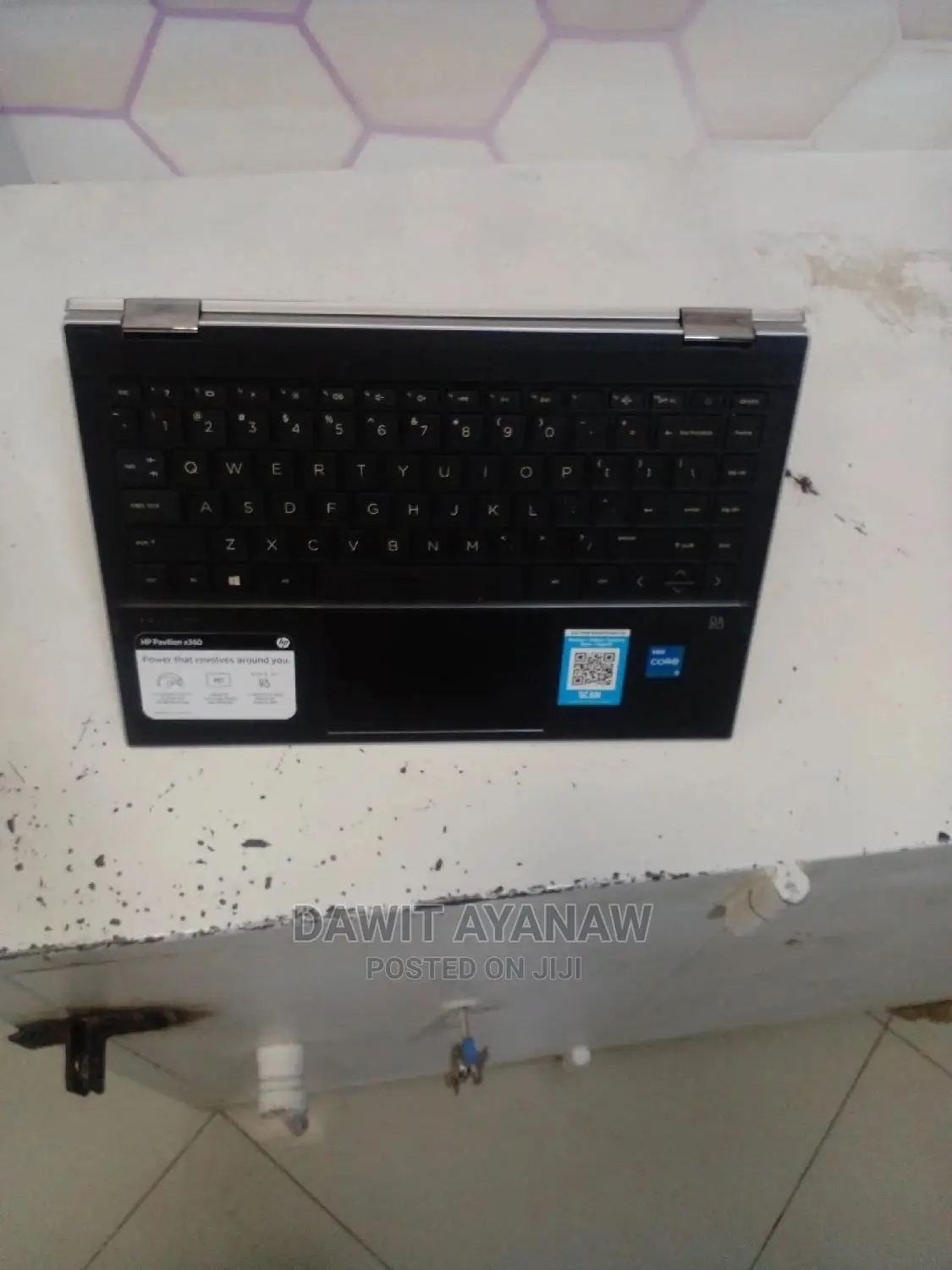 New Laptop HP Pavilion X360 8GB Intel Core I3 SSD 256GB