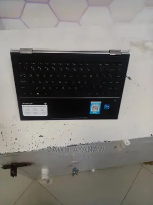 New Laptop HP Pavilion X360 8GB Intel Core I3 SSD 256GB