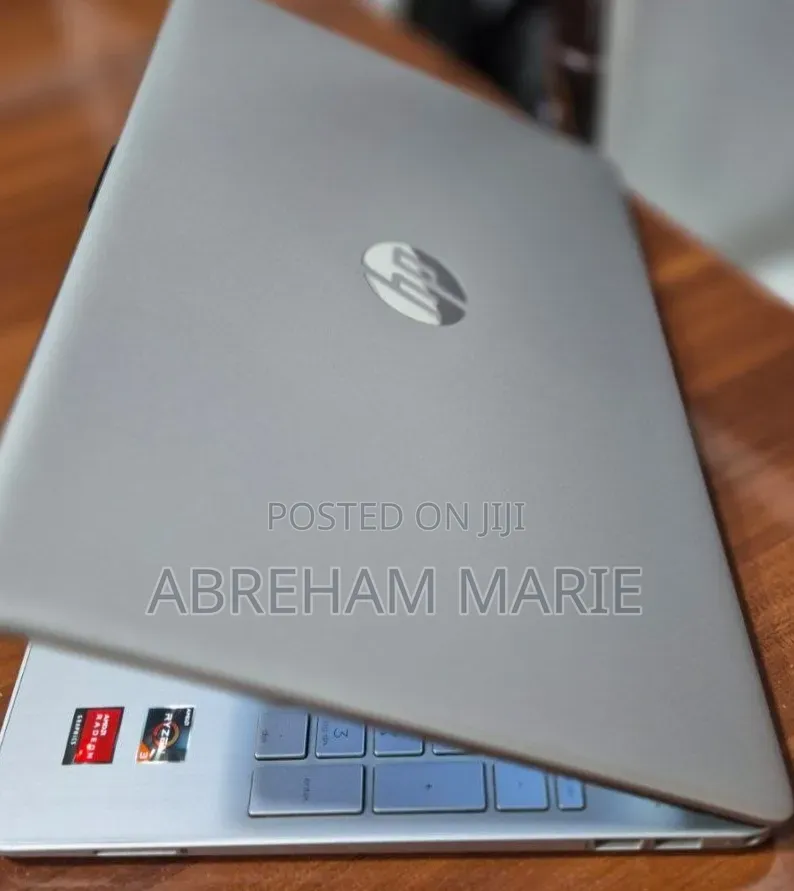 New Laptop HP Stream Notebook 8GB Intel Core i3 SSD 1T