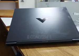 New Laptop HP 16GB AMD Ryzen 7 SSD 512GB