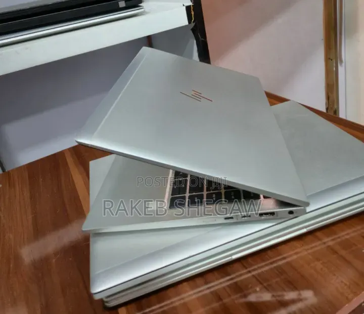 New Laptop HP EliteBook 845 G8 16GB Intel Core i7 SSD 512GB