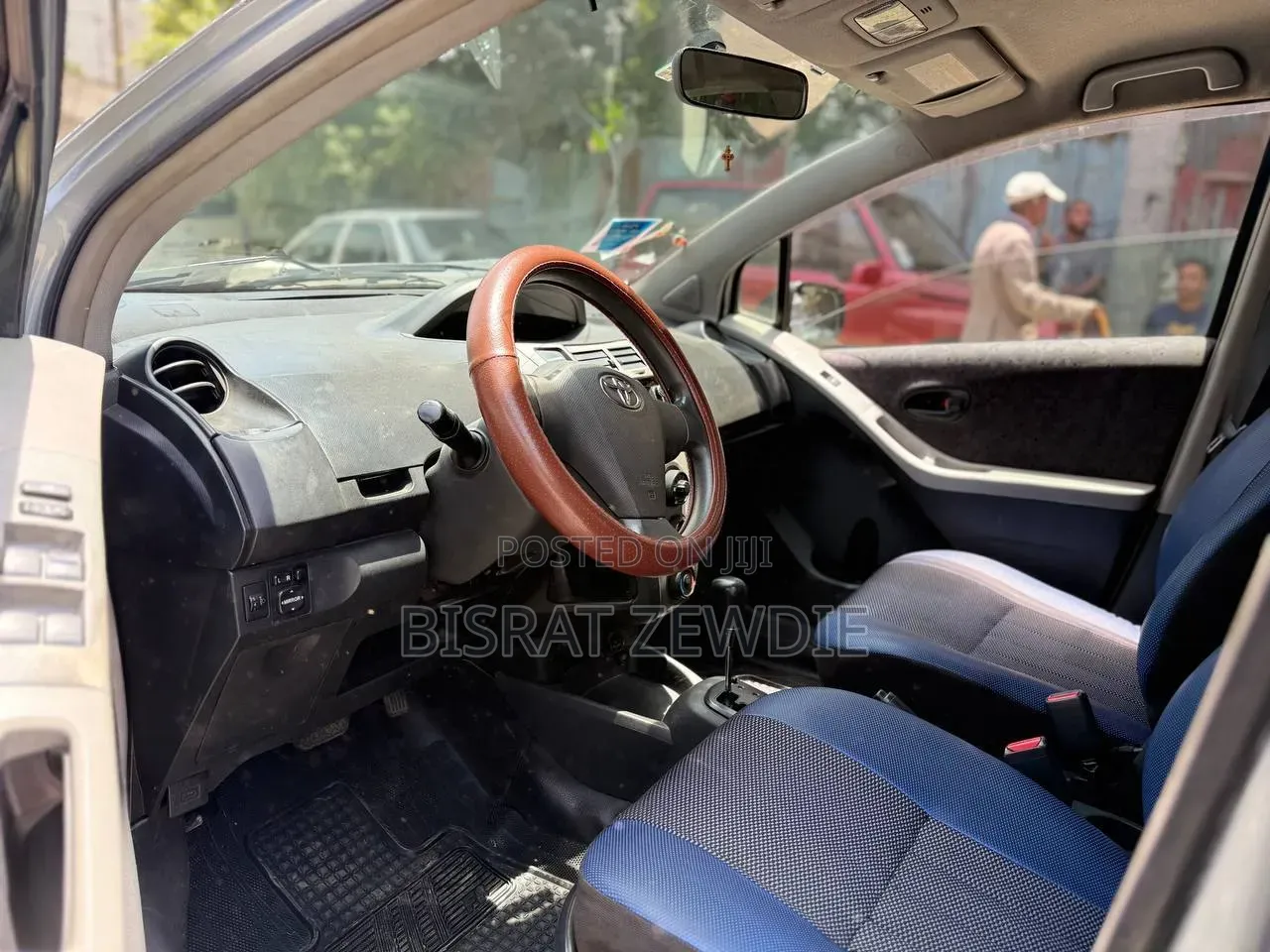 Toyota Yaris 2010 Silver