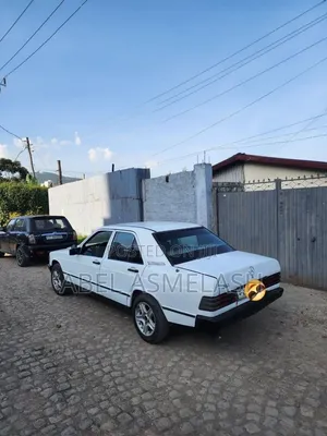 Mercedes-Benz 190 2.6 1987 White