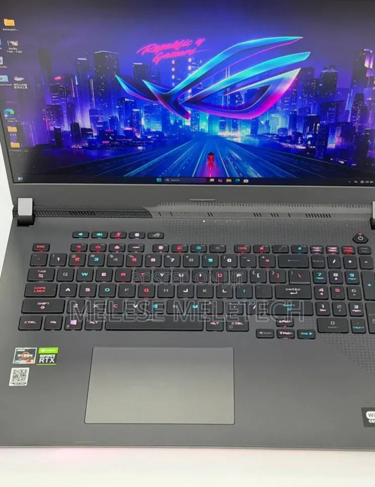 New Laptop Asus ROG Strix G17 16GB Intel Core i7 SSD 1T