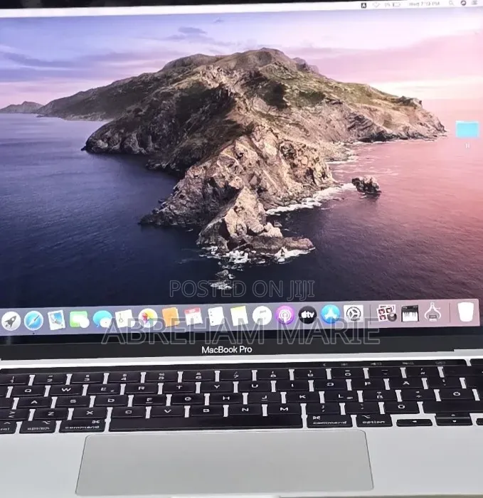 New Laptop Apple MacBook Pro 2020 32GB Intel Core i7 SSD 512GB