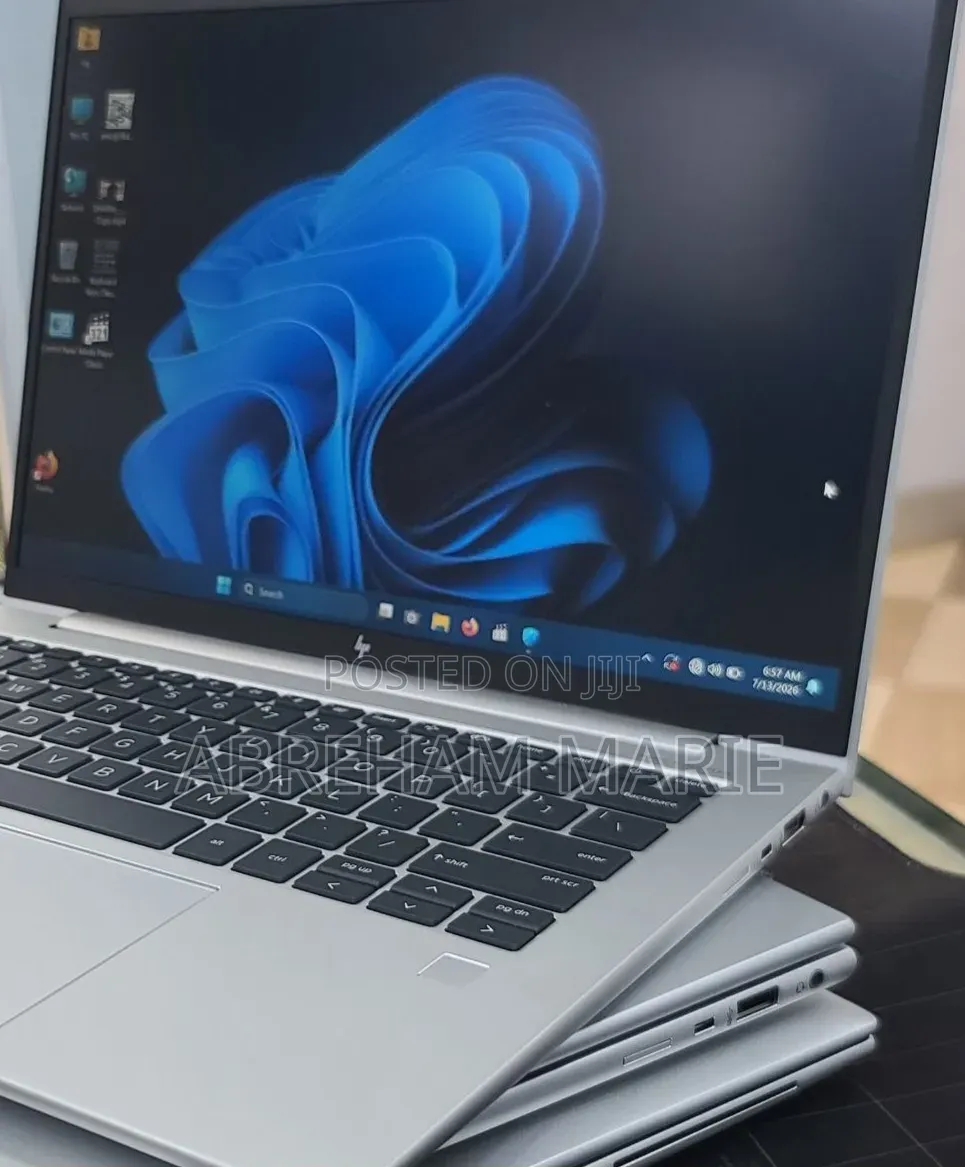 New Laptop HP EliteBook 840 G10 16GB Intel Core i7 SSD 512GB