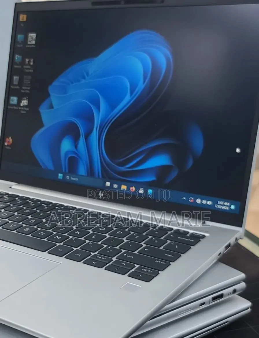 New Laptop HP EliteBook 840 G10 16GB Intel Core i7 SSD 512GB