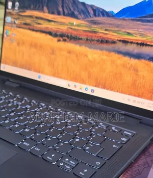 New Laptop Lenovo Yoga 7i 16GB Intel Core Ultra 7 SSD 512GB