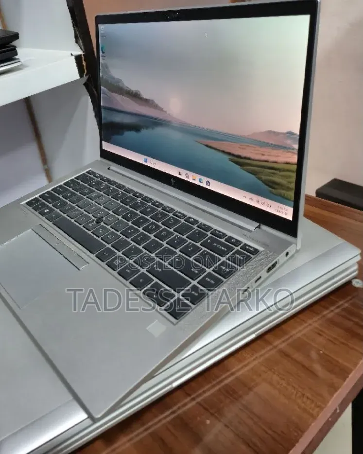 New Laptop HP EliteBook 845 G8 16GB AMD Ryzen 7 SSD 512GB