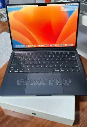 New Laptop Apple MacBook Air 2022 M2 8GB Apple M2 SSD 256GB