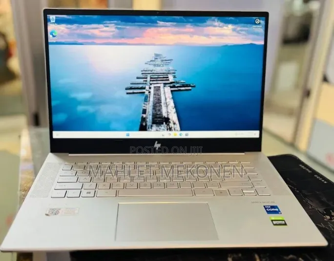 New Laptop HP Envy 15 16GB Intel Core i7 SSD 512GB