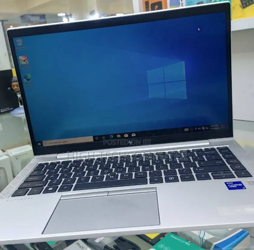 New Laptop HP EliteBook 840 G8 16GB Intel Core i5 SSD 512GB