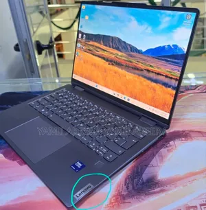 New Laptop Lenovo Yoga 7i 16GB Intel Core Ultra 7 SSD 512GB
