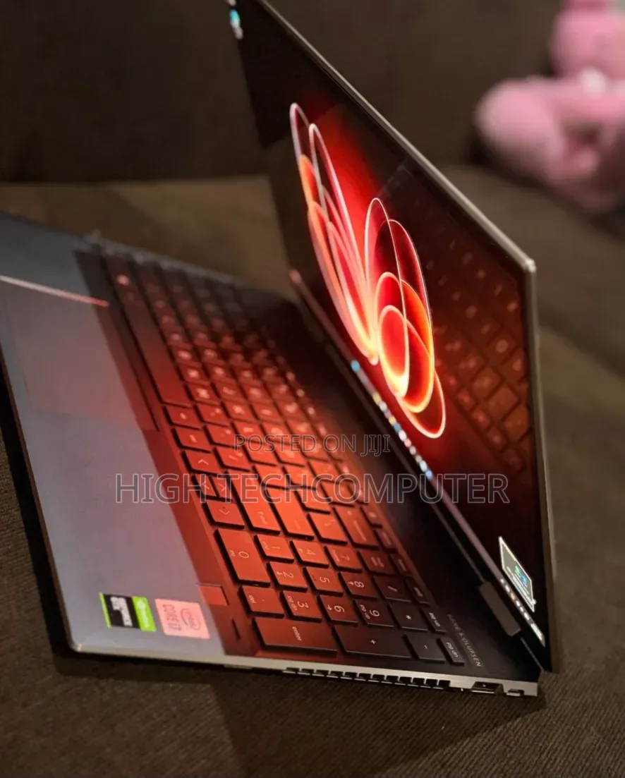 New Laptop HP Spectra 13 16GB Intel Core i7 SSD 1T
