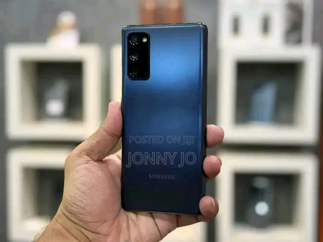 New Samsung Galaxy S20 FE 5G 128 GB Blue