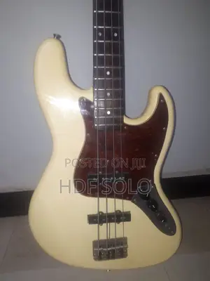 High-Quality Original 4-String Jazz Bass