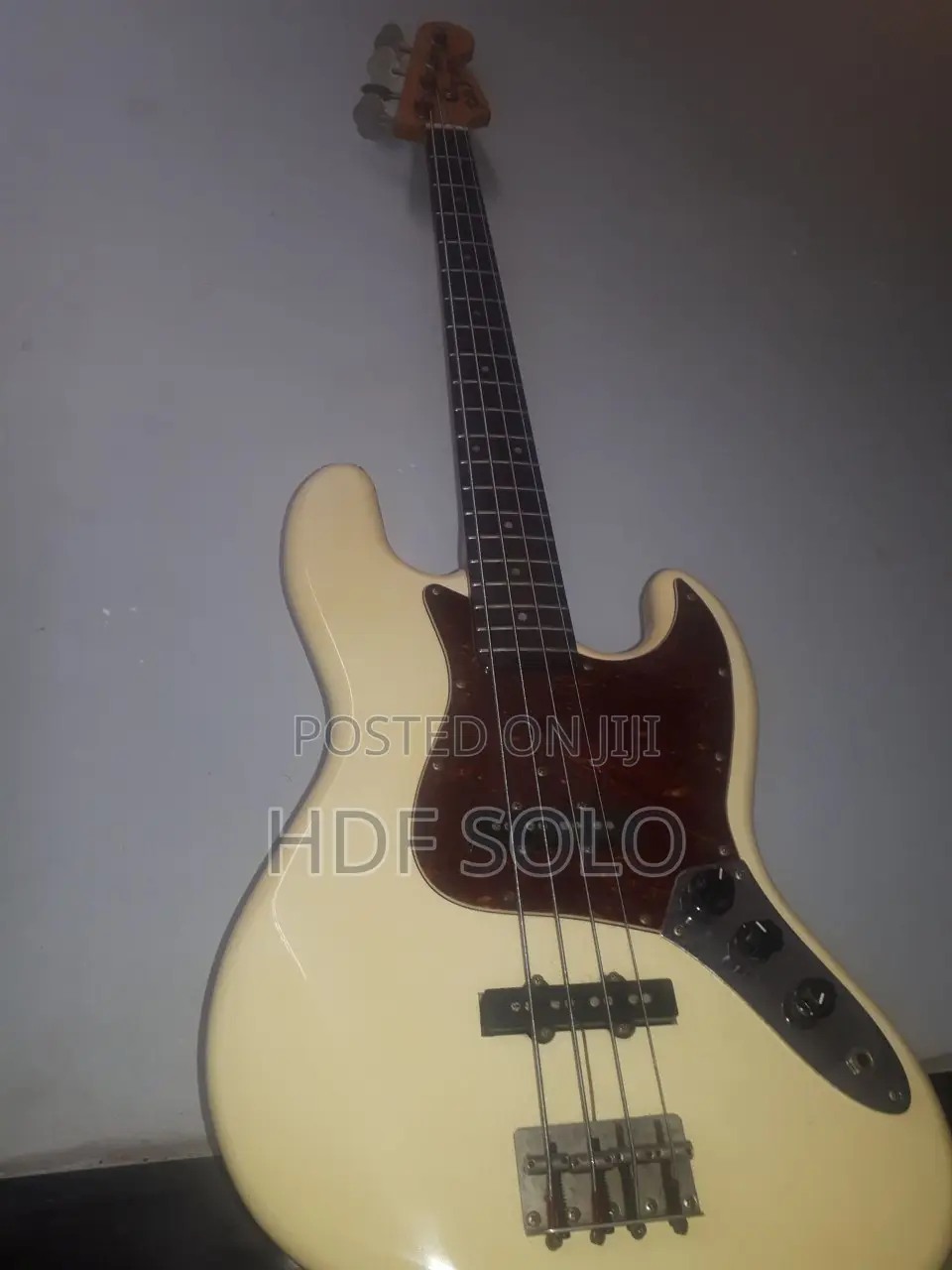 High-Quality Original 4-String Jazz Bass