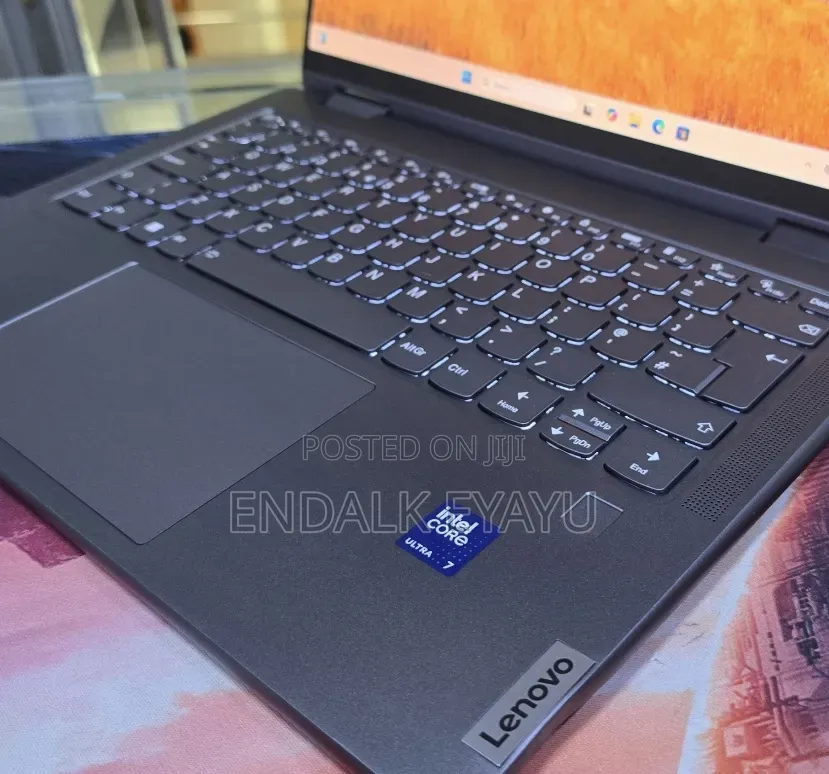 New Laptop Lenovo Yoga 7i 16GB Intel Core Ultra 7 SSD 512GB