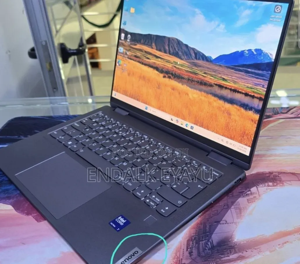 New Laptop Lenovo Yoga 7i 16GB Intel Core Ultra 7 SSD 512GB