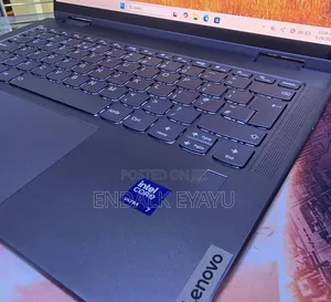New Laptop Lenovo Yoga 7i 16GB Intel Core Ultra 7 SSD 512GB