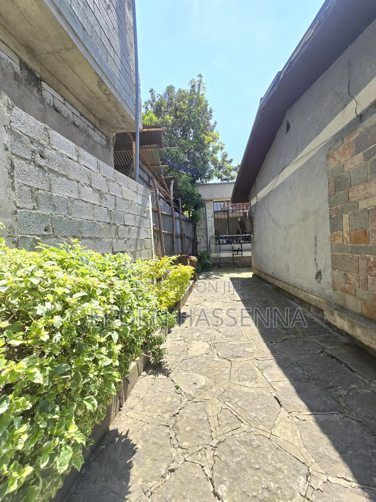Furnished 3bdrm House in Qerden Hasenna, Nifas Silk-Lafto for sale