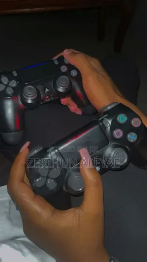 እስሊሊምም Ps4
