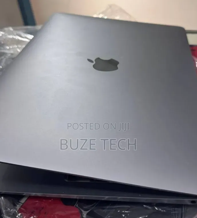 New Laptop Apple MacBook Air 2018 8GB Intel Core i5 SSD 128GB