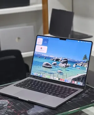 New Laptop Apple MacBook Pro 2021 M1 32GB Apple M1 Pro SSD 512GB