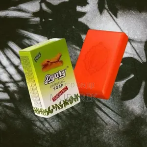 Pyary Face Soap صابونة الك