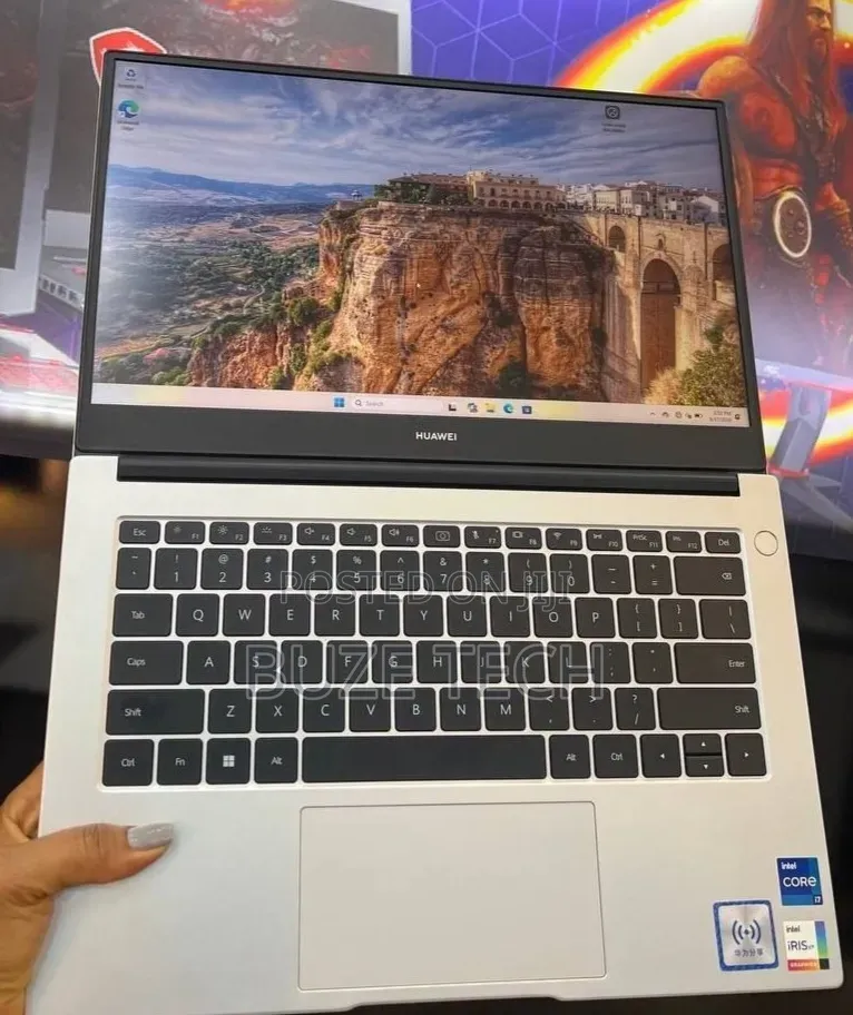 New Laptop Huawei 16GB Intel Core i7 SSD 512GB