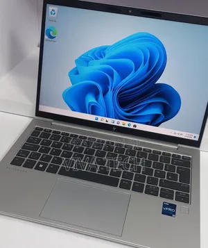 New Laptop HP EliteBook 830 G9 16GB Intel Core i5 SSD 512GB
