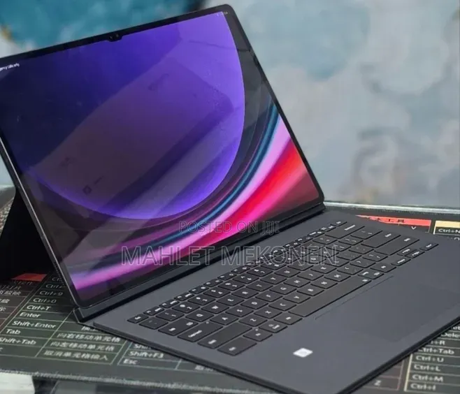 New Laptop Samsung Galaxy Book6 Ultra 12GB Intel Core i5 SSD 256GB