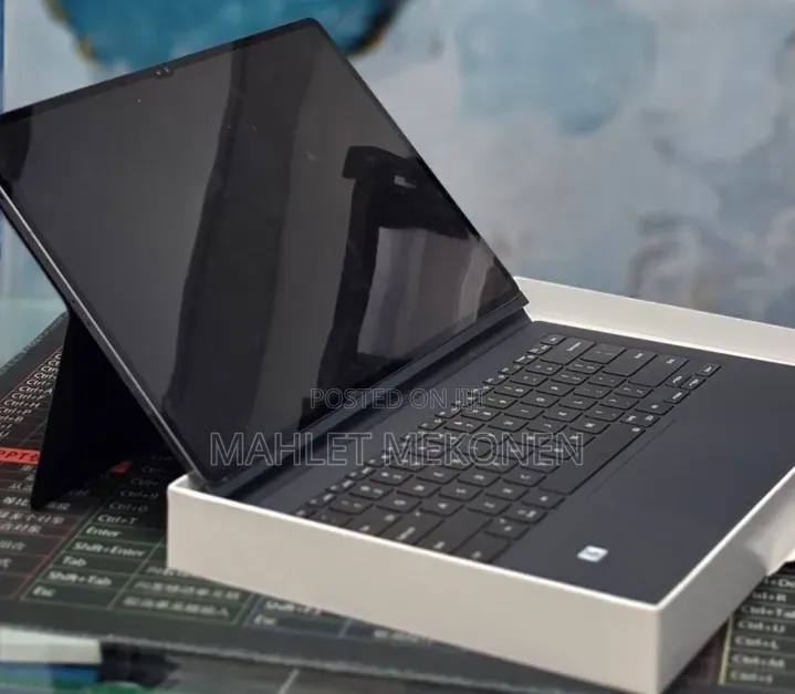 New Laptop Samsung Galaxy Book6 Ultra 12GB Intel Core i5 SSD 256GB