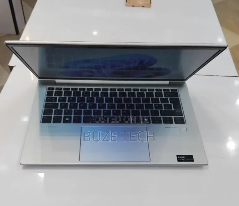 New Laptop HP EliteBook 840 G11 16GB Intel Core Ultra 7 SSD 512GB