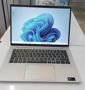 New Laptop HP EliteBook 840 G11 16GB Intel Core Ultra 7 SSD 512GB