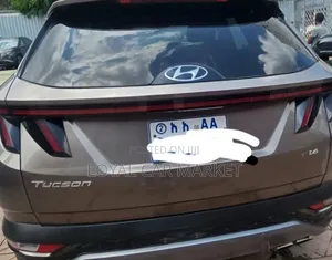 Hyundai Tucson 2022 Brown