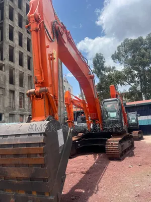 Hitachi 350 5G Used for Sale. 40% Cash 60% Bank Finance Available