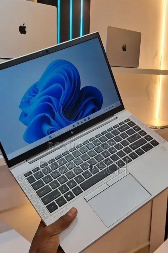 New Laptop HP EliteBook 840 G8 16GB Intel Core i5 SSD 512GB