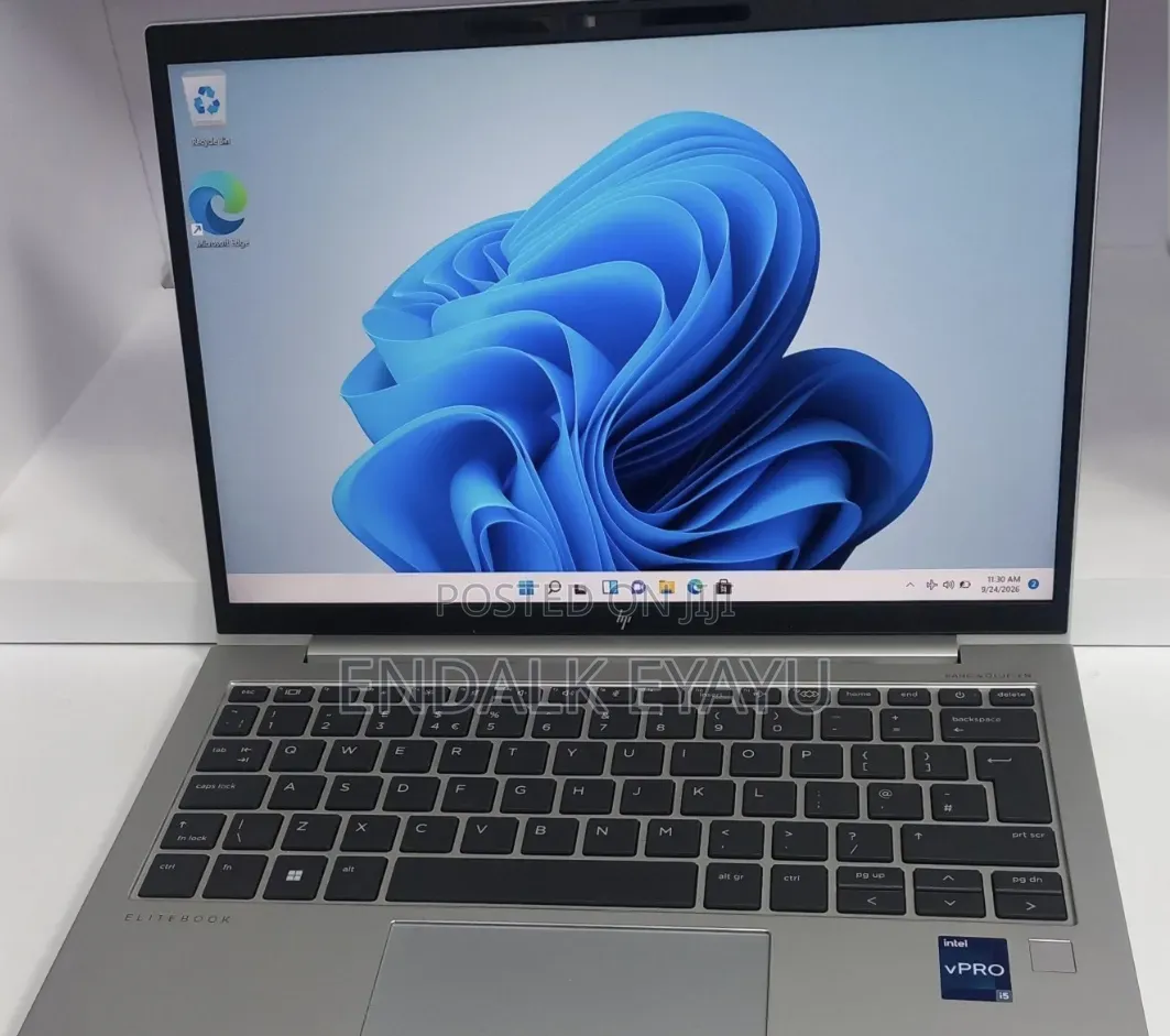 New Laptop HP EliteBook 830 G9 16GB Intel Core i5 SSD 512GB