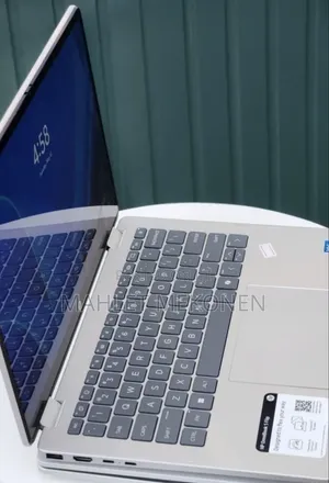 New Laptop HP OmniBook 5 Flip 16GB Intel Core i7 SSD 512GB