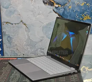 New Laptop HP OmniBook X Flip 14" 16GB Intel Core Ultra 7 SSD 1T