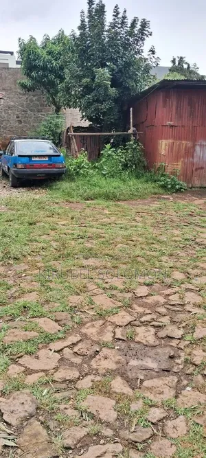 ባዶ ቦታ 1500ካሬ