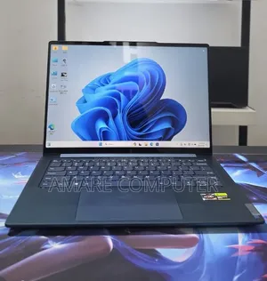 New Laptop Lenovo 16GB AMD Ryzen 7 SSD 512GB