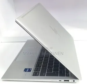 New Laptop HP EliteBook 830 G9 16GB Intel Core i5 SSD 512GB