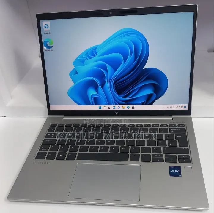 New Laptop HP EliteBook 830 G9 16GB Intel Core i5 SSD 512GB