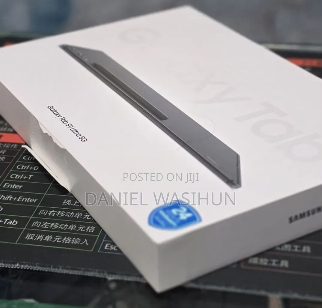 New Laptop Samsung 12GB SSD 256GB