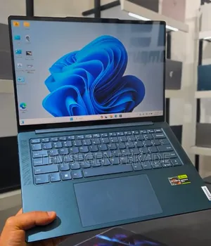 New Laptop Lenovo Yoga 700 16GB Intel Core Ultra 7 SSD 512GB
