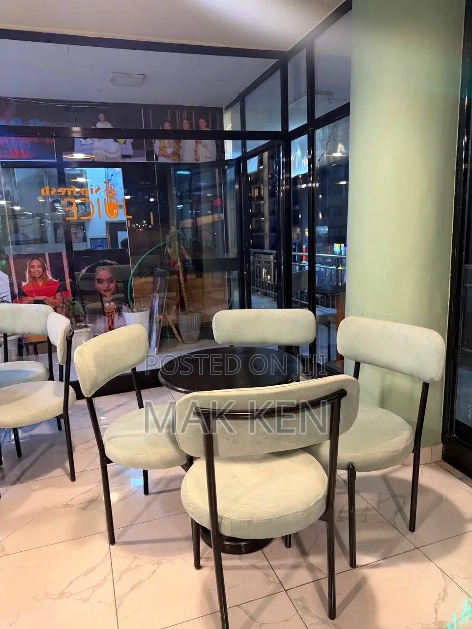 Cafe Chair and Table