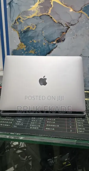 New Laptop Apple MacBook Air 2020 M1 8GB Apple M1 SSD 256GB